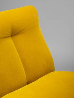 Vittorio Varo Vittorio Varo Cigno lounge chairs in yellow alpaca velvet Italy 1968 - 3938023