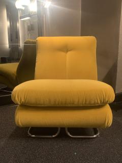 Vittorio Varo Vittorio Varo Cigno lounge chairs in yellow alpaca velvet Italy 1968 - 3938060