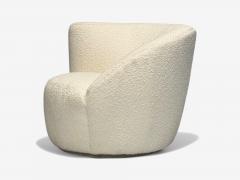 Vladimir Kagan American Mid Century Modern White Boucl Nautilus Swivel Chairs USA 1970s - 4094600