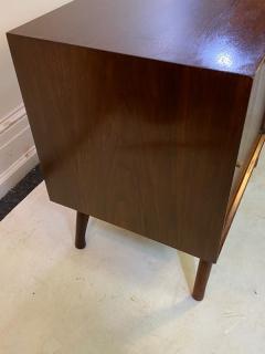 Vladimir Kagan EXCEPTIONAL MID CENTURY NIGHTSTANDS IN THE MANNER OF VLADIMIR KAGAN - 1801143