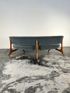 Vladimir Kagan Floating Seat and Back Sofa in Mohair by Vladimir Kagan - 3626823