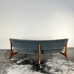 Vladimir Kagan Floating Seat and Back Sofa in Mohair by Vladimir Kagan - 3626842