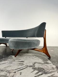 Vladimir Kagan Floating Seat and Back Sofa in Mohair by Vladimir Kagan - 3626847