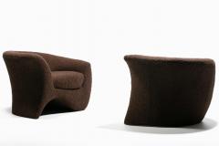 Vladimir Kagan Pair of Vladimir Kagan Hurricane Lounge Chairs in New Chocolate Brown Boucl  - 4621228