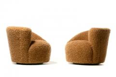 Vladimir Kagan Pair of Vladimir Kagan Nautilus Swivel Lounge Chairs and Ottoman in Curly Camel - 3147077