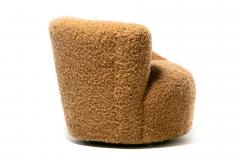 Vladimir Kagan Pair of Vladimir Kagan Nautilus Swivel Lounge Chairs and Ottoman in Curly Camel - 4480723