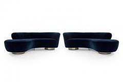 Vladimir Kagan Set of Opposing Serpentine Sofas in Deep Blue Mohair by Vladimir Kagan - 1011892