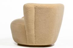 Vladimir Kagan Vladimir Kagan Nautilus Swivel Lounge Chair Ottoman in Butterscotch Shearling - 4333637