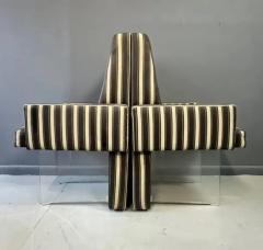 Vladimir Kagan Vladimir Kagan Pair of Clos Dining Chairs with Arms and Lucite Legs Mid Century - 3379422