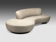 Vladimir Kagan Vladimir Kagan Walnut Fabric Monumental Serpentine Sofa USA 2000s - 4272098