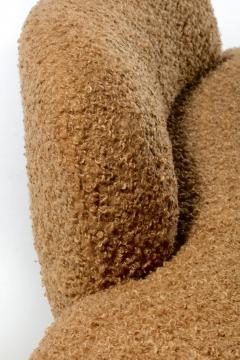 Vladimir Kagan Vladimir Kagan Zoe Sofa for American Leather in Curly Teddy Bear Camel Fabric - 2997855