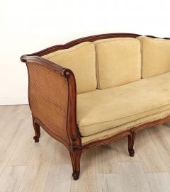 Walnut Louis XV Style Daybed or Sofa circa 1850 - 2812374
