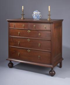 Walnut William and Mary Chest of Drawers - 1400925