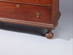 Walnut William and Mary Chest of Drawers - 1401006