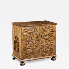 Walnut and marquetry chest of drawers on bun feet - 797944