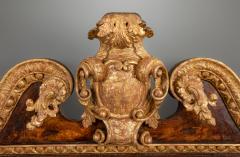 Walnut and parcel gilt mirror circa 1730 - 1445308