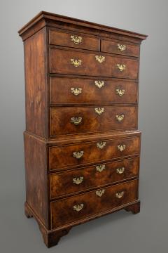 Walnut chest on chest circa 1720 - 1445297