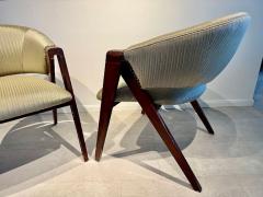 Ward Bennett Fine Pair of American modern Mahogany Chairs Ward Bennett 1960s - 4611330