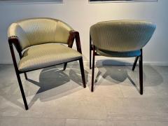 Ward Bennett Fine Pair of American modern Mahogany Chairs Ward Bennett 1960s - 4611332