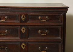 Well patinated Geometric Oak Chest of Drawers - 660244