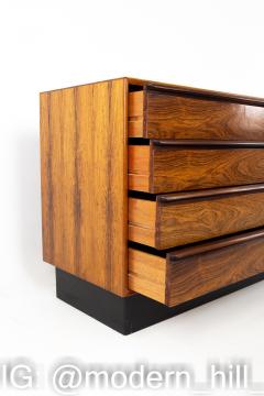 Westnofa Mid Century Rosewood 8 Drawer Lowboy Dresser - 1871830