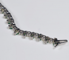 White Gold Diamond and Emerald Riviere Necklace 8 95 Carat - 963672