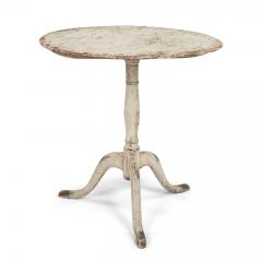 White Painted Gustavian Round Side Table - 3782220