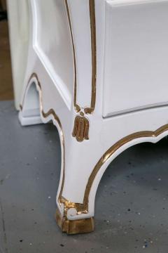 White and Gilt Gold Decorated Louis XV Style Bombe Dresser Carrara Marble Top - 2938458