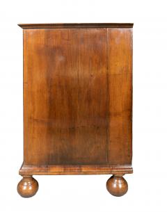 William And Mary Burl Walnut Chest Of Drawers - 4380684