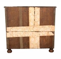 William And Mary Oyster Veneer Chest Of Drawers - 4253846