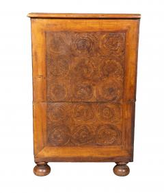William And Mary Oyster Veneer Chest Of Drawers - 4253866