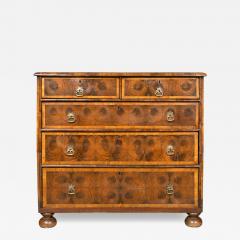 William And Mary Oyster Veneer Chest Of Drawers - 4259547
