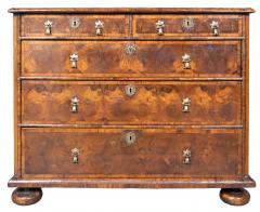 William And Mary Oyster Veneer Chest Of Drawers - 4723386