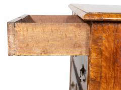 William And Mary Oyster Veneer Chest Of Drawers - 4723388