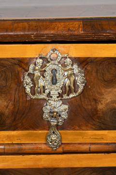 William And Mary Oyster Veneer Chest On Stand - 4474321