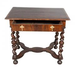 William And Mary Oyster Veneer Table - 4152506
