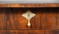 William And Mary Oyster Veneer Table - 4152516