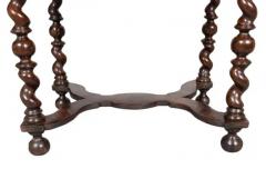 William And Mary Oyster Veneer Table - 4152541