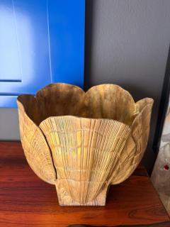 William Billy Haines X Large Patinated Brass Sea Shell Planter Billy Haines Style 1970s - 4761540