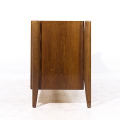 William Hinn William Hinn Mid Century Walnut Curved Front Lowboy Dresser - 4153153