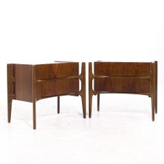 William Hinn William Hinn Mid Century Walnut Curved Front Nightstands Pair - 4156991