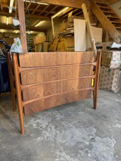 William Hinn William Hinn Sculpted Walnut 4 Drawer Dresser Made in Sweden c 1950s - 4232593