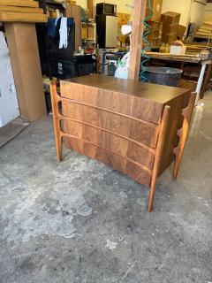 William Hinn William Hinn Sculpted Walnut 4 Drawer Dresser Made in Sweden c 1950s - 4232595