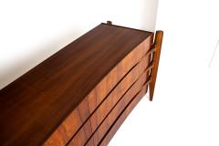 William Hinn William Hinn Sculpted Walnut 8 Drawer Dresser Made in Sweden Circa 1950s - 4611546