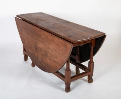 William Mary Period Walnut Gate Leg Table - 3676701