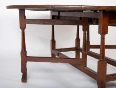 William Mary Period Walnut Gate Leg Table - 3676702