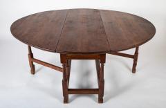 William Mary Period Walnut Gate Leg Table - 3676703