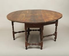 William and Mary Gate Leg Drop Leaf Table - 4713156