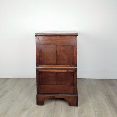 William and Mary Oak Chest Dresser circa 1700 - 2702714