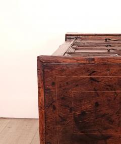 William and Mary Oak Chest Dresser circa 1700 - 2702722